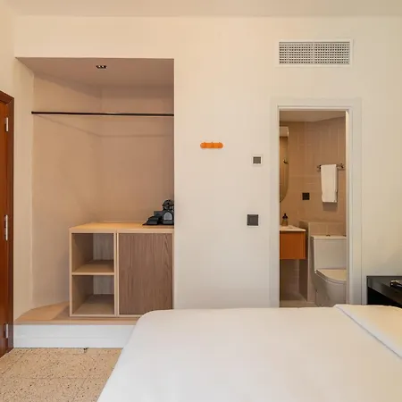 Robson - Smart Hotel 2*