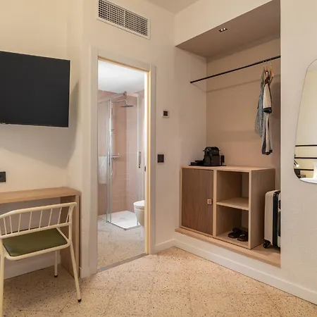 Robson - Smart Hotel 2*